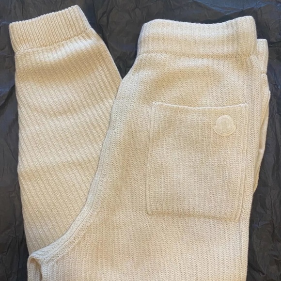 Moncler Knit Sweatpants - Cream | Size:M - Picture 4 of 6